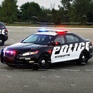 Игра Полицейские машины пазлы