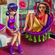 Игра Подружки убираются в комнате