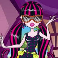 Игра Школа Монстров: Пляжная пора