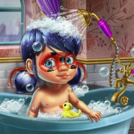 Игра Уход за купающимся малышом