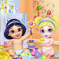 Игра Уход за малышом: Время с удовольствием